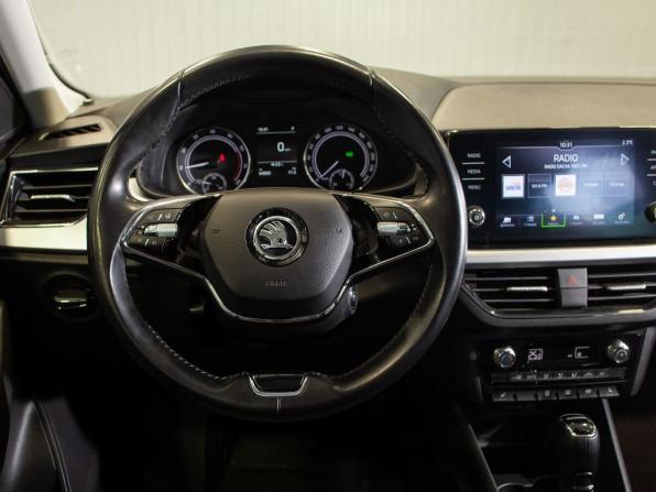 Skoda Rapid II с пробегом 2021 года, цена 2 055 000 рублей, 64093 км, лифтбек, Автокод Объявления