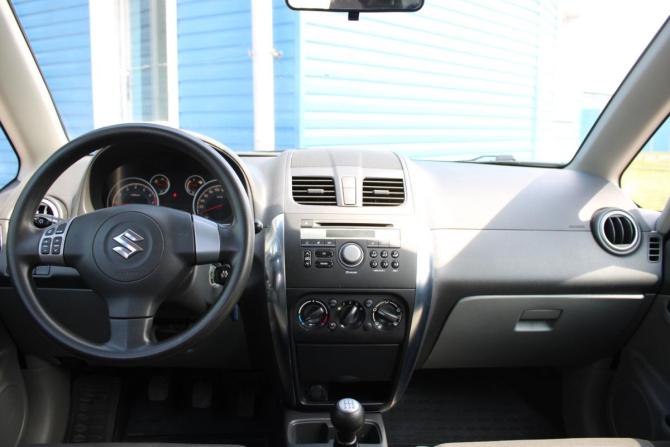 Suzuki SX4 I (Classic) Рестайлинг с пробегом 2010 года, цена 649 000 рублей, 215000 км, хэтчбек, Автокод Объявления