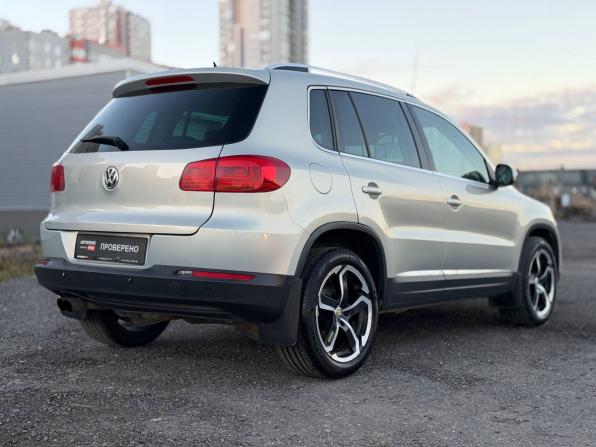 Volkswagen Tiguan I Рестайлинг с пробегом 2011 года, цена 1 025 000 рублей, 207000 км, внедорожник, Автокод Объявления