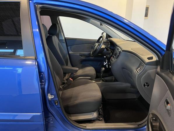 Kia Rio II Рестайлинг с пробегом 2011 года, цена 640 000 рублей, 147525 км, хэтчбек, Автокод Объявления