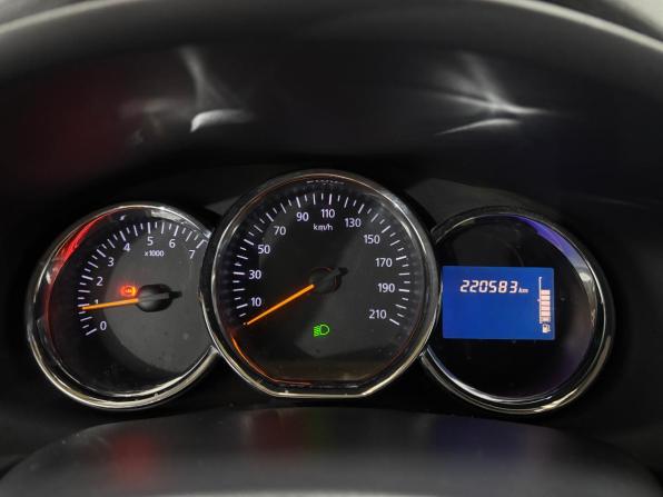 Renault Logan II с пробегом 2016 года, цена 520 000 рублей, 220472 км, седан, Автокод Объявления