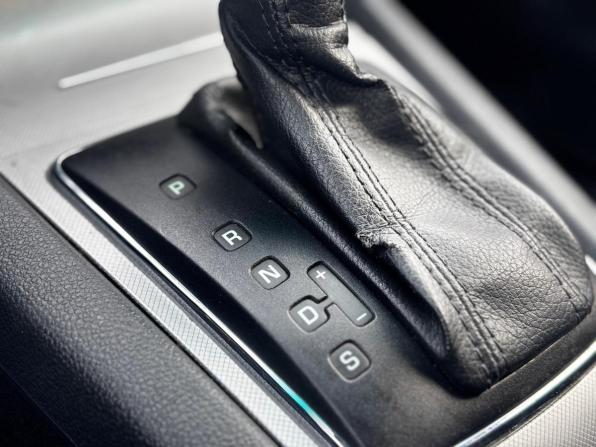 Skoda Octavia II (A5) Рестайлинг с пробегом 2012 года, цена 750 000 рублей, 237000 км, лифтбек, Автокод Объявления