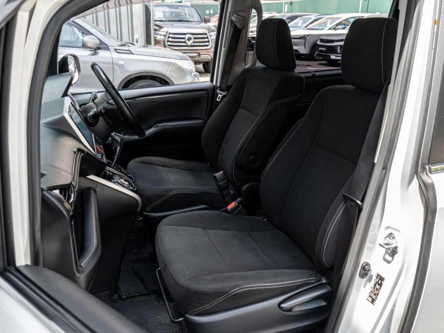 Toyota Esquire I Краснодар  - изображение 8