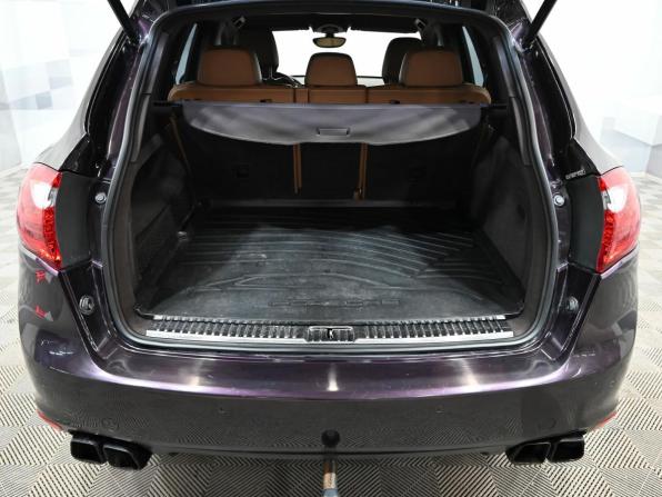 Porsche Cayenne II (958) с пробегом 2011 года, цена 1 920 000 рублей, 203146 км, внедорожник, Автокод Объявления