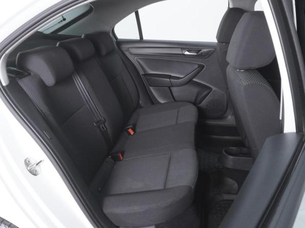 Volkswagen Polo VI с пробегом 2022 года, цена 1 739 000 рублей, 87404 км, лифтбек, Автокод Объявления