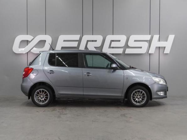 Skoda Fabia II Рестайлинг с пробегом 2012 года, цена 729 000 рублей, 129273 км, хэтчбек, Автокод Объявления