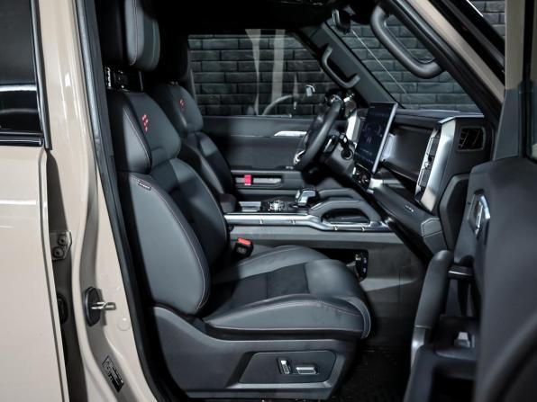 JETOUR T2 с пробегом 2024 года, цена 3 230 000 рублей, 48906 км, внедорожник, Автокод Объявления