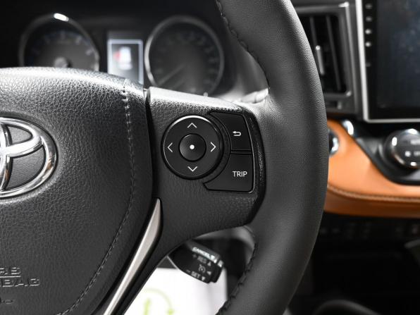 Toyota RAV4 IV (XA40) Рестайлинг с пробегом 2016 года, цена 2 245 000 рублей, 151930 км, внедорожник, Автокод Объявления