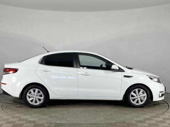 Kia Rio III Рестайлинг с пробегом 2015 года, цена 1 080 000 рублей, 112528 км, седан, Автокод Объявления