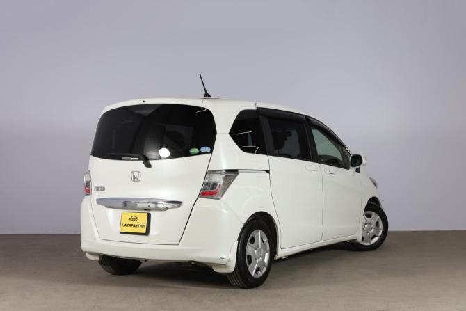Honda Freed I Рестайлинг с пробегом 2013 года, цена 1 359 000 рублей, 140012 км, компактвэн, Автокод Объявления