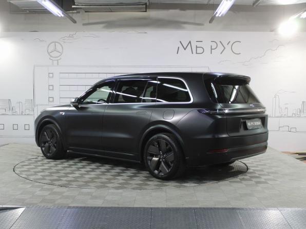 Li Auto (Lixiang) L9 I с пробегом 2023 года, цена 6 400 000 рублей, 56000 км, внедорожник, Автокод Объявления