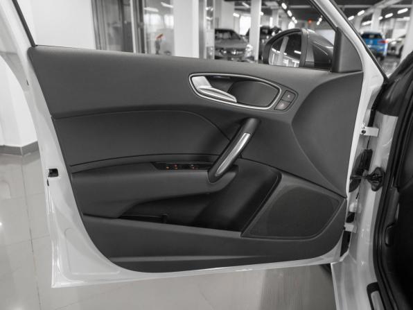 Audi A1 I (8X) с пробегом 2014 года, цена 1 330 000 рублей, 116960 км, хэтчбек, Автокод Объявления