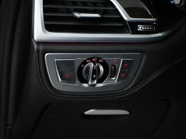 BMW 7 серии VI (G11/G12) Рестайлинг с пробегом 2019 года, цена 5 177 077 рублей, 159772 км, седан, Автокод Объявления