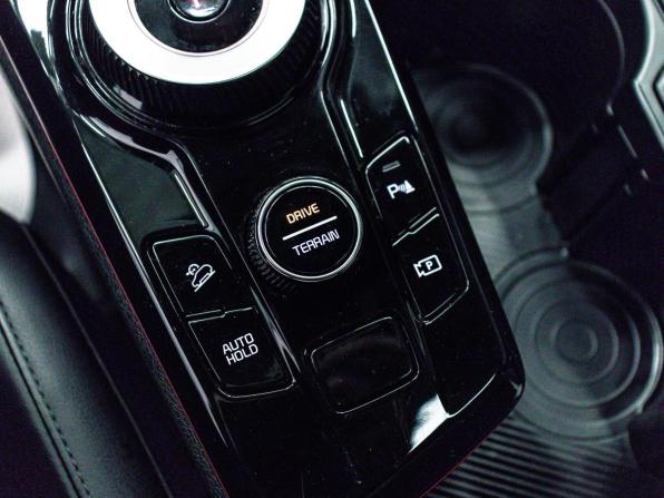 Kia Sportage V с пробегом 2022 года, цена 4 049 000 рублей, 113337 км, внедорожник, Автокод Объявления