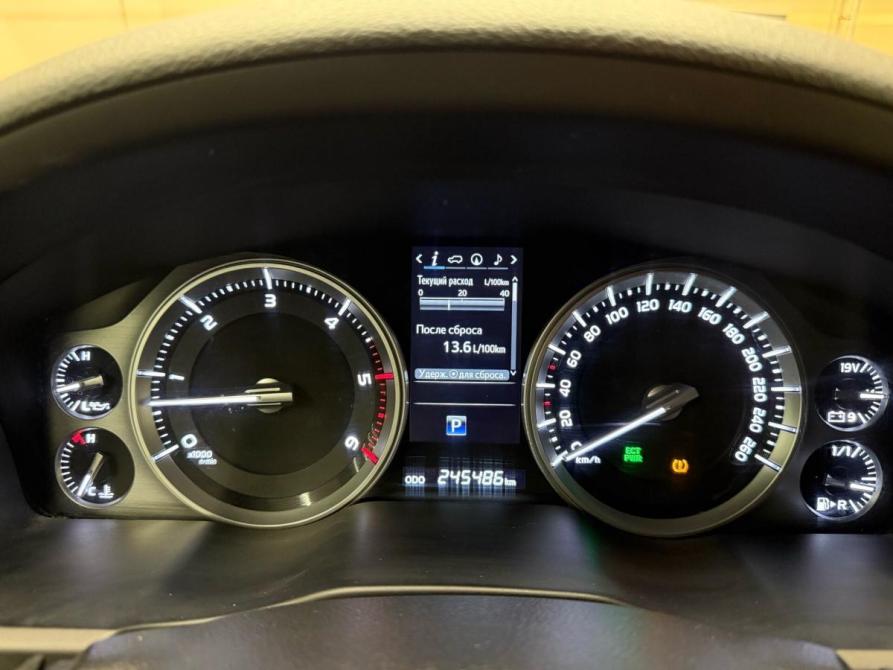 Toyota Land Cruiser 200 Series Рестайлинг 2 Челябинск  - изображение 12