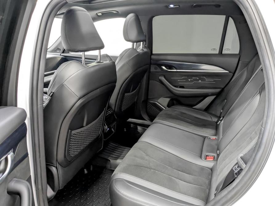 Geely Monjaro I Москва  - изображение 12
