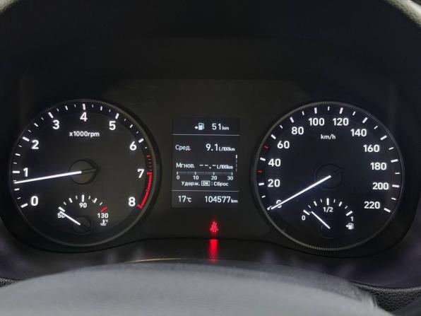 Hyundai Solaris II с пробегом 2018 года, цена 1 055 000 рублей, 104500 км, седан, Автокод Объявления