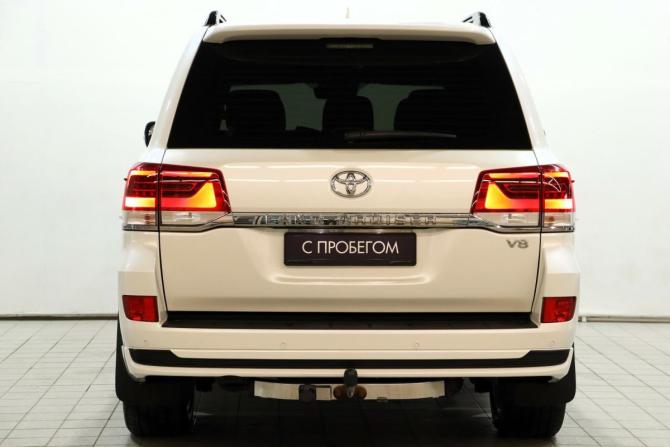 Toyota Land Cruiser 200 Series Рестайлинг 2 с пробегом 2020 года, цена 8 299 000 рублей, 267617 км, внедорожник, Автокод Объявления