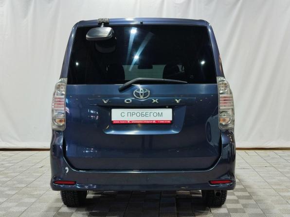 Toyota Voxy II (R70) с пробегом 2008 года, цена 1 100 000 рублей, 278763 км, минивэн, Автокод Объявления