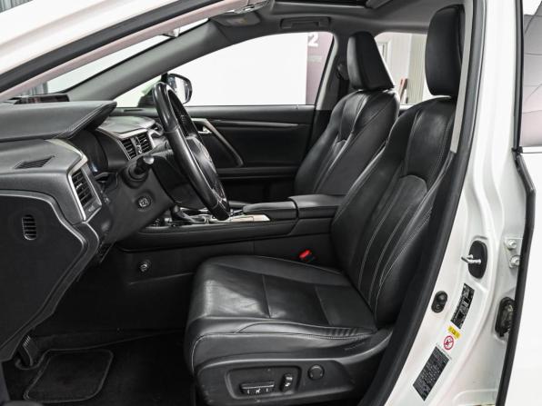Lexus RX IV с пробегом 2017 года, цена 3 398 000 рублей, 151671 км, внедорожник, Автокод Объявления