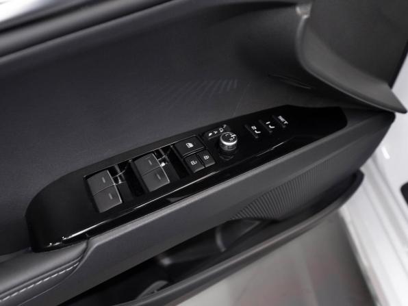 Toyota Camry IX (XV80) China Market с пробегом 2025 года, цена 4 200 000 рублей, 50 км, седан, Автокод Объявления