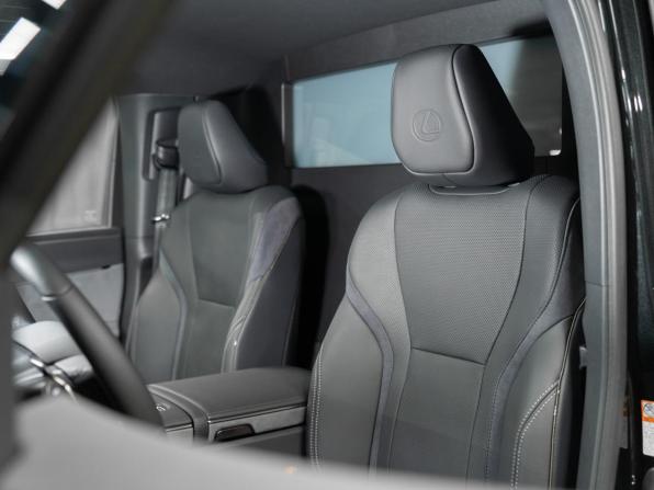 Новый Lexus LM II 2026 года, цена 19 390 000 рублей, минивэн, Автокод Объявления