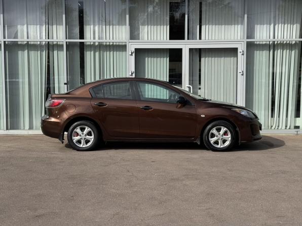 Mazda 3 II (BL) Рестайлинг с пробегом 2013 года, цена 749 000 рублей, 244526 км, седан, Автокод Объявления