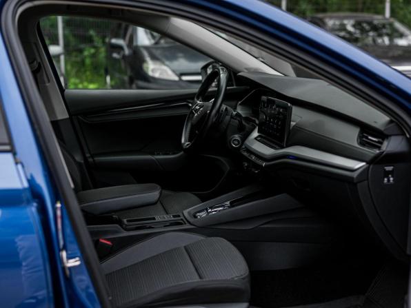 Skoda Octavia IV (A8) с пробегом 2021 года, цена 1 875 000 рублей, 176050 км, лифтбек, Автокод Объявления