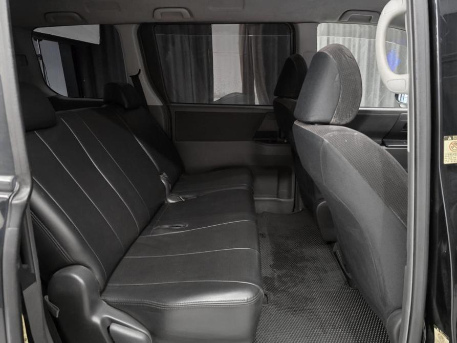 Toyota Voxy II (R70) Красноярск  - изображение 16