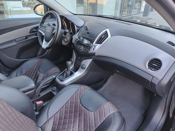 Chevrolet Cruze I Рестайлинг с пробегом 2015 года, цена 750 000 рублей, 133146 км, хэтчбек, Автокод Объявления