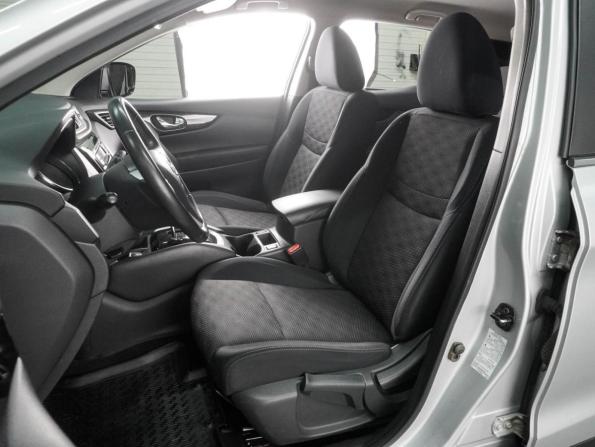Nissan Qashqai II с пробегом 2018 года, цена 1 439 000 рублей, 164458 км, внедорожник, Автокод Объявления