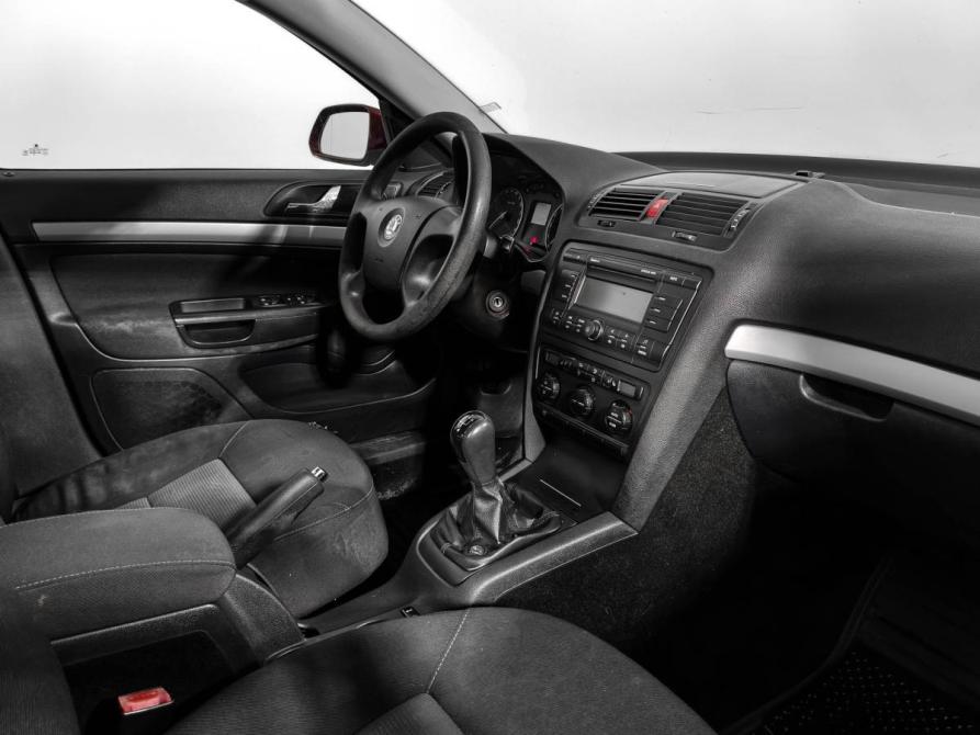 Skoda Octavia II (A5) Санкт-Петербург  - изображение 14