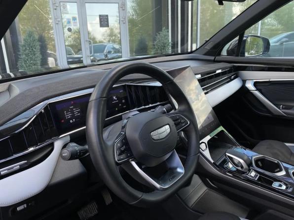 Geely Atlas II с пробегом 2024 года, цена 2 469 000 рублей, 54420 км, внедорожник, Автокод Объявления