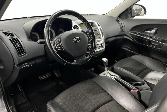 Kia Ceed I с пробегом 2008 года, цена 900 000 рублей, 130765 км, хэтчбек, Автокод Объявления