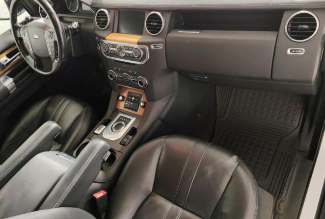 Land Rover Discovery IV Рестайлинг с пробегом 2015 года, цена 2 660 000 рублей, 157000 км, внедорожник, Автокод Объявления