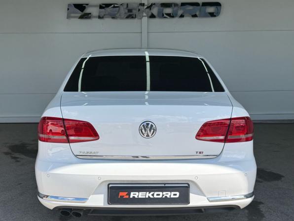 Volkswagen Passat B7 с пробегом 2013 года, цена 1 199 000 рублей, 176800 км, седан, Автокод Объявления