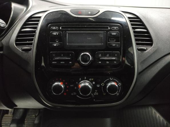 Renault Kaptur I с пробегом 2016 года, цена 1 160 000 рублей, 141000 км, внедорожник, Автокод Объявления
