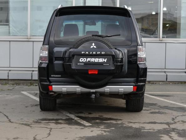 Mitsubishi Pajero IV с пробегом 2011 года, цена 1 950 000 рублей, 398459 км, внедорожник, Автокод Объявления