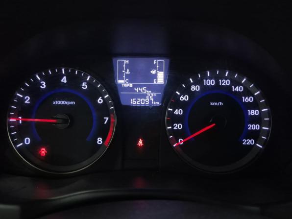 Hyundai Solaris I Рестайлинг с пробегом 2015 года, цена 800 000 рублей, 162097 км, седан, Автокод Объявления
