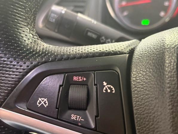 Opel Astra J с пробегом 2010 года, цена 650 000 рублей, 195600 км, хэтчбек, Автокод Объявления