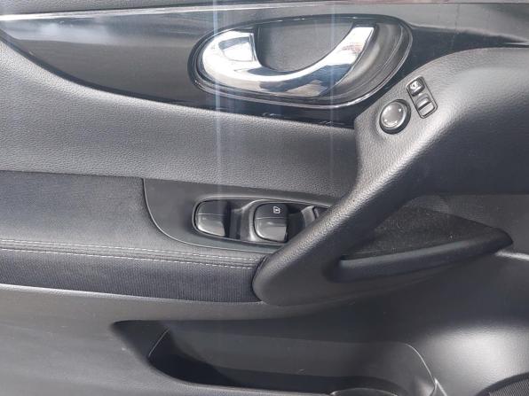 Nissan Qashqai II с пробегом 2015 года, цена 1 575 000 рублей, 101250 км, внедорожник, Автокод Объявления