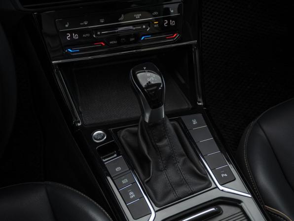 Volkswagen Passat B8 Рестайлинг с пробегом 2020 года, цена 2 859 000 рублей, 52620 км, седан, Автокод Объявления