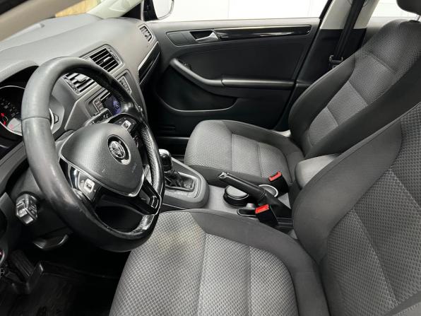 Volkswagen Jetta VI Рестайлинг с пробегом 2016 года, цена 1 250 000 рублей, 182000 км, седан, Автокод Объявления