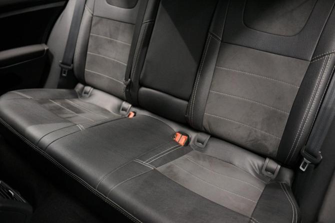 Volkswagen Golf VII с пробегом 2015 года, цена 1 749 020 рублей, 183300 км, универсал, Автокод Объявления