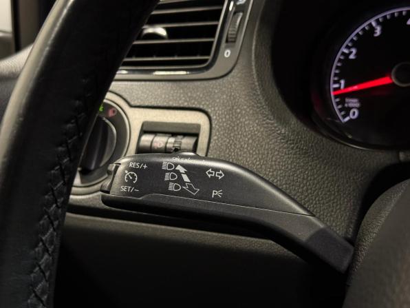 Volkswagen Polo V Рестайлинг с пробегом 2020 года, цена 1 290 000 рублей, 138036 км, седан, Автокод Объявления