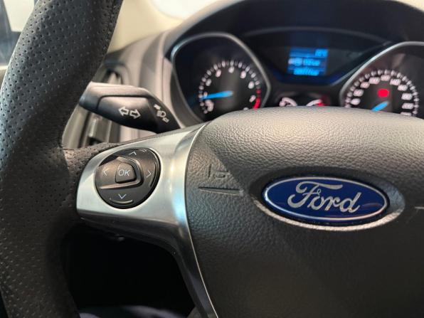 Ford Focus III с пробегом 2014 года, цена 715 000 рублей, 209777 км, универсал, Автокод Объявления