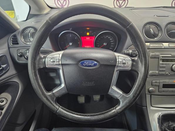 Ford S-MAX I с пробегом 2006 года, цена 497 000 рублей, 360305 км, минивэн, Автокод Объявления