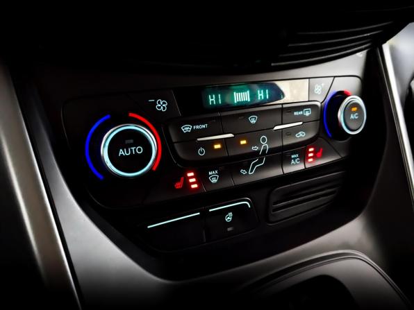 Ford Kuga II Рестайлинг с пробегом 2018 года, цена 1 855 000 рублей, 79340 км, внедорожник, Автокод Объявления