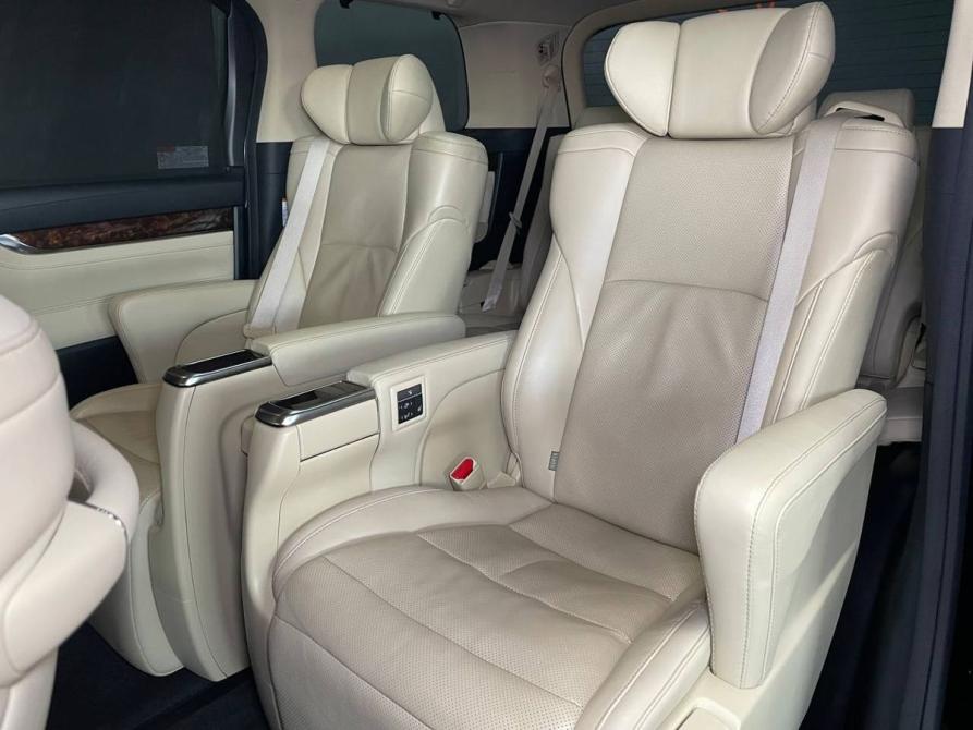 Toyota Alphard III Рестайлинг Тверь  - изображение 9