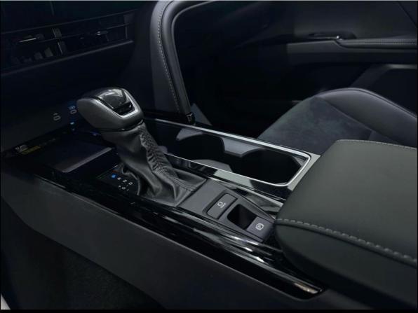 Toyota Camry IX (XV80) China Market с пробегом 2026 года, цена 4 140 000 рублей, 10 км, седан, Автокод Объявления